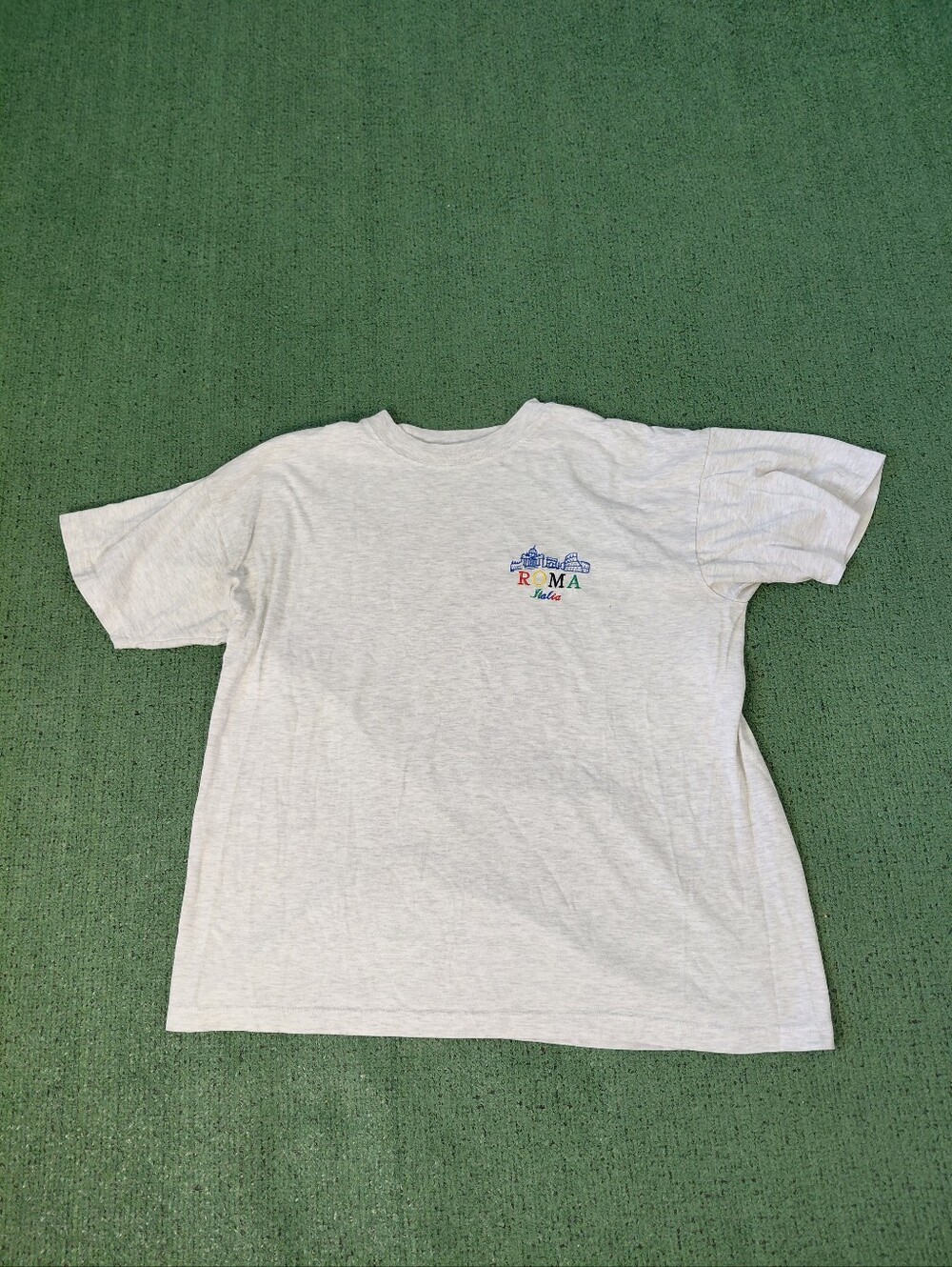 VINTAGE 90's Roma Italia Italy Italian Souviner Embroidered Light Gray T Shirt S